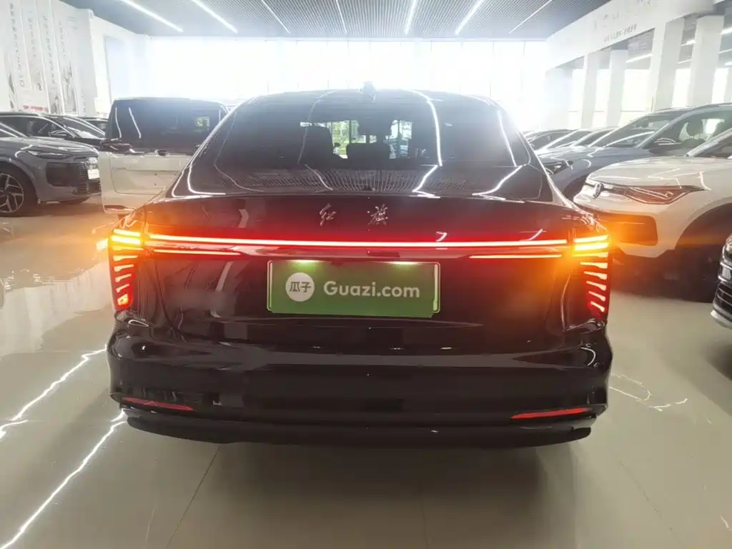 Hongqi Hongqi H5 PHEV — миниатюра 6