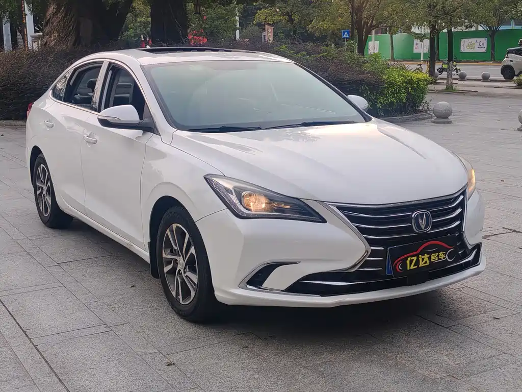 Changan Eado — миниатюра 3