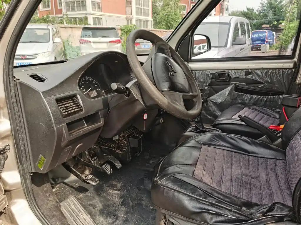 WULING AUTOMOBILE WULING RONGGUANG