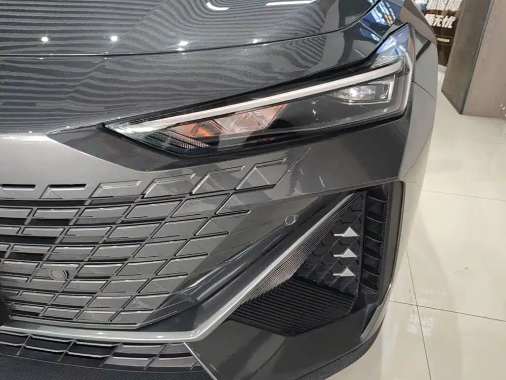 Changan UNI-V — миниатюра 18