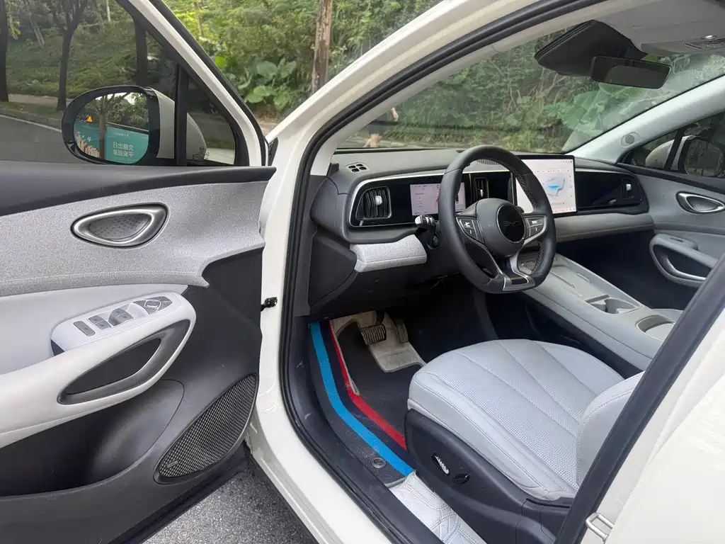 BYD Sealion 05 EV — миниатюра 16