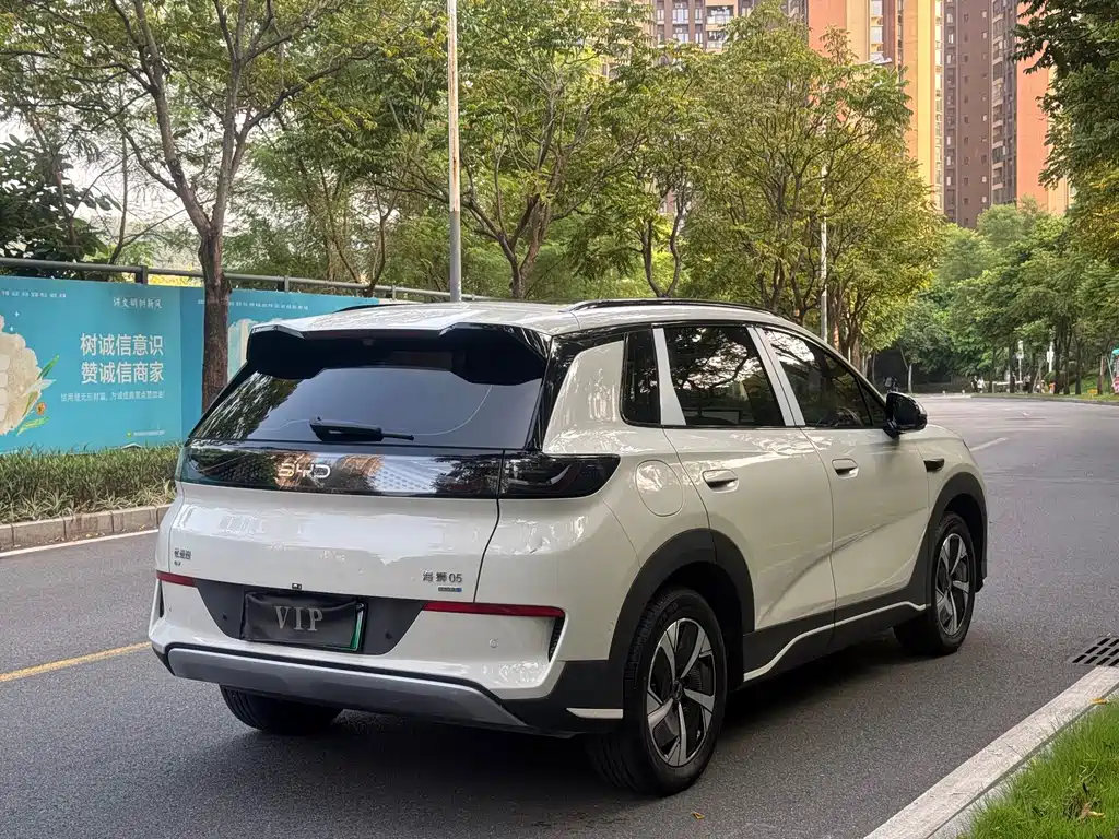 BYD Sealion 05 EV — миниатюра 9
