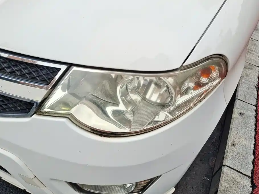 Wuling Hongguang — миниатюра 5