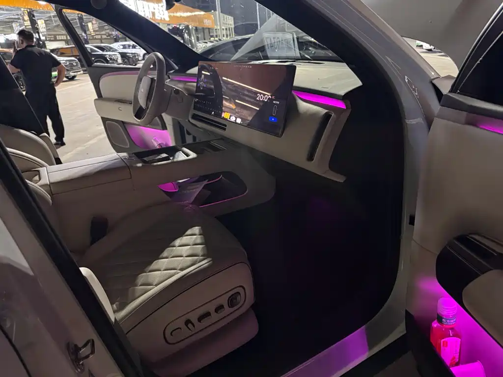 Li Auto Li L8 — миниатюра 7