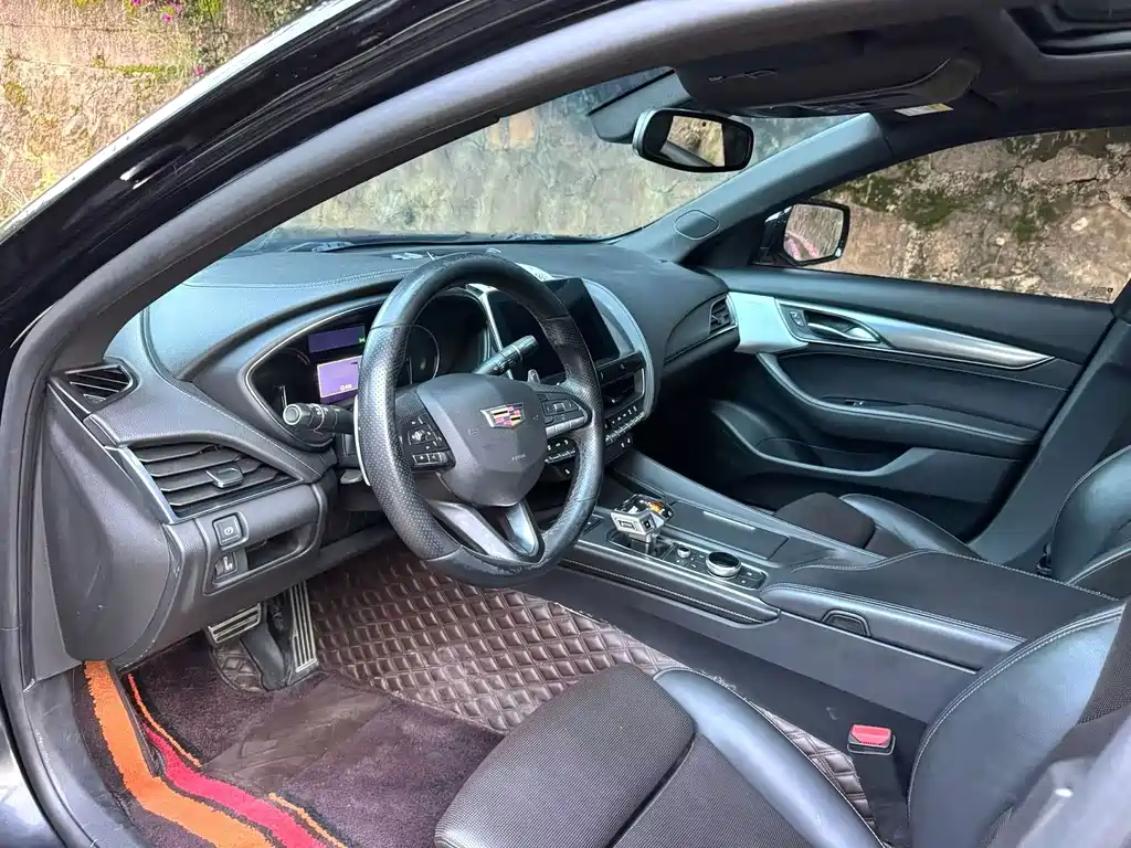 Cadillac CT5 — миниатюра 4