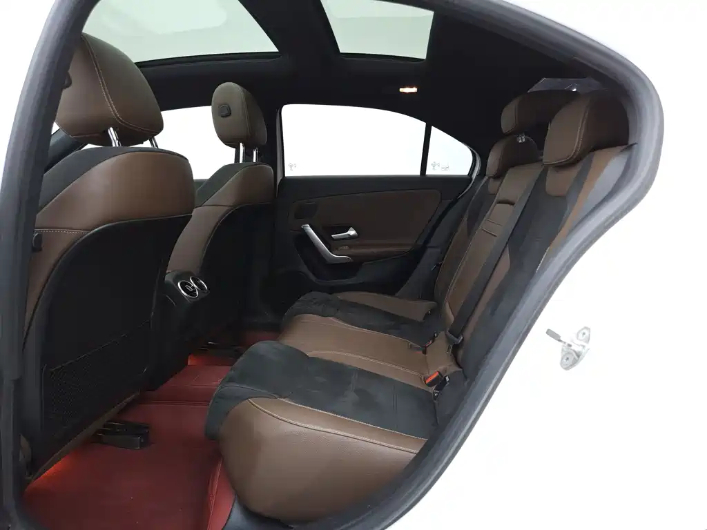 Mercedes-Benz A-Class — миниатюра 9