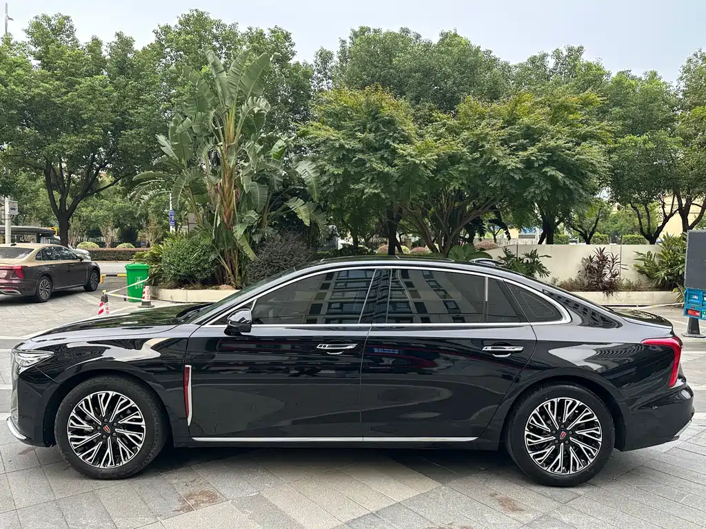 Hongqi Hongqi H5 — миниатюра 3