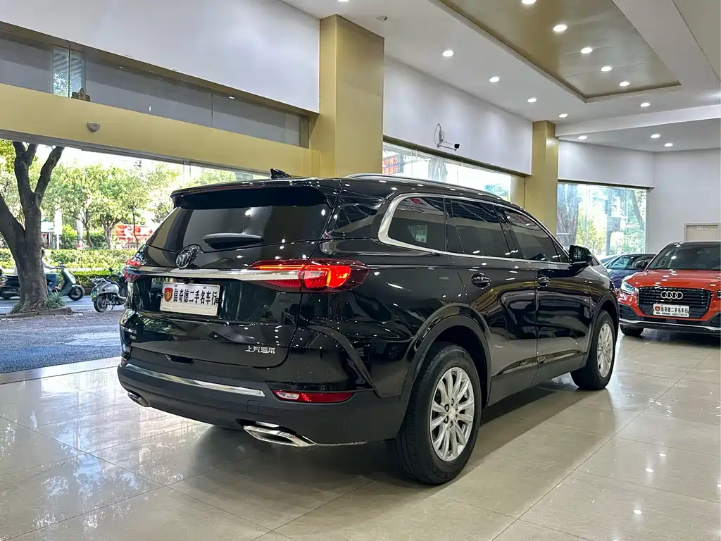 Buick Enclave — миниатюра 3