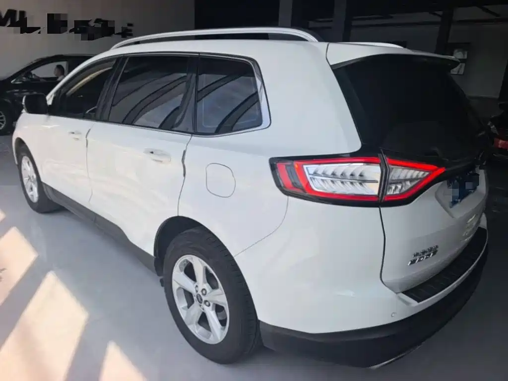 Ford Edge — миниатюра 5