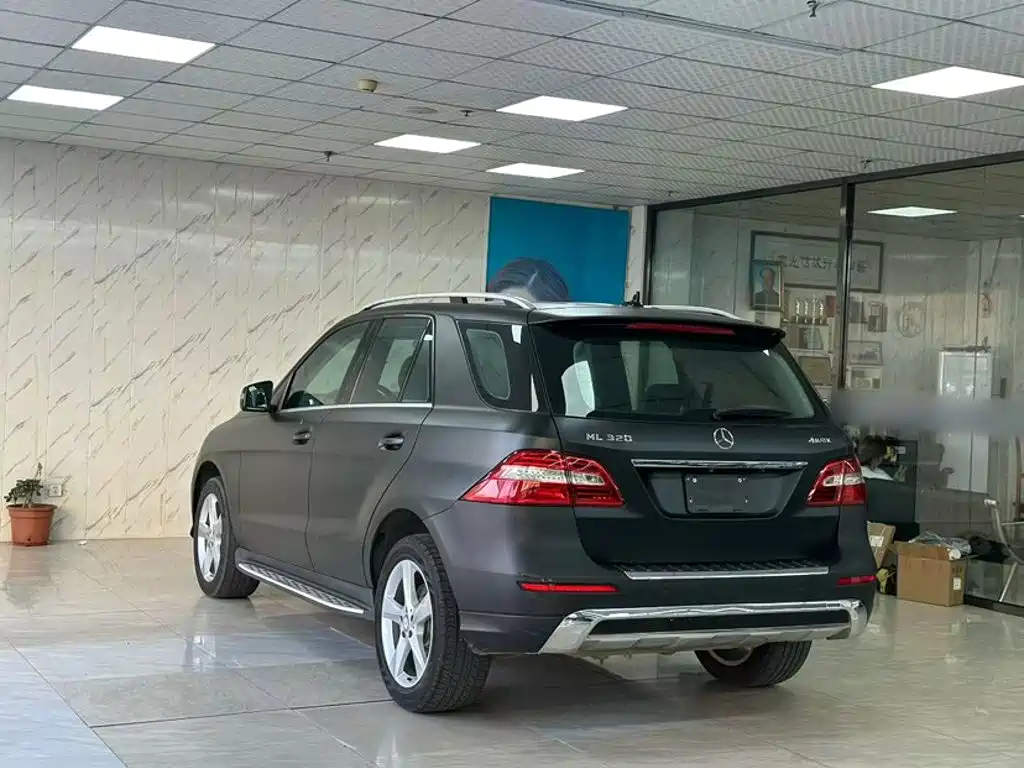 Mercedes-Benz M-Class — миниатюра 7