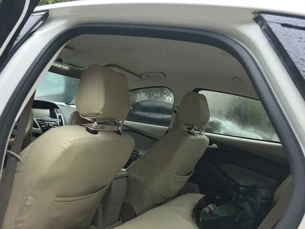 Ford Focus — миниатюра 14
