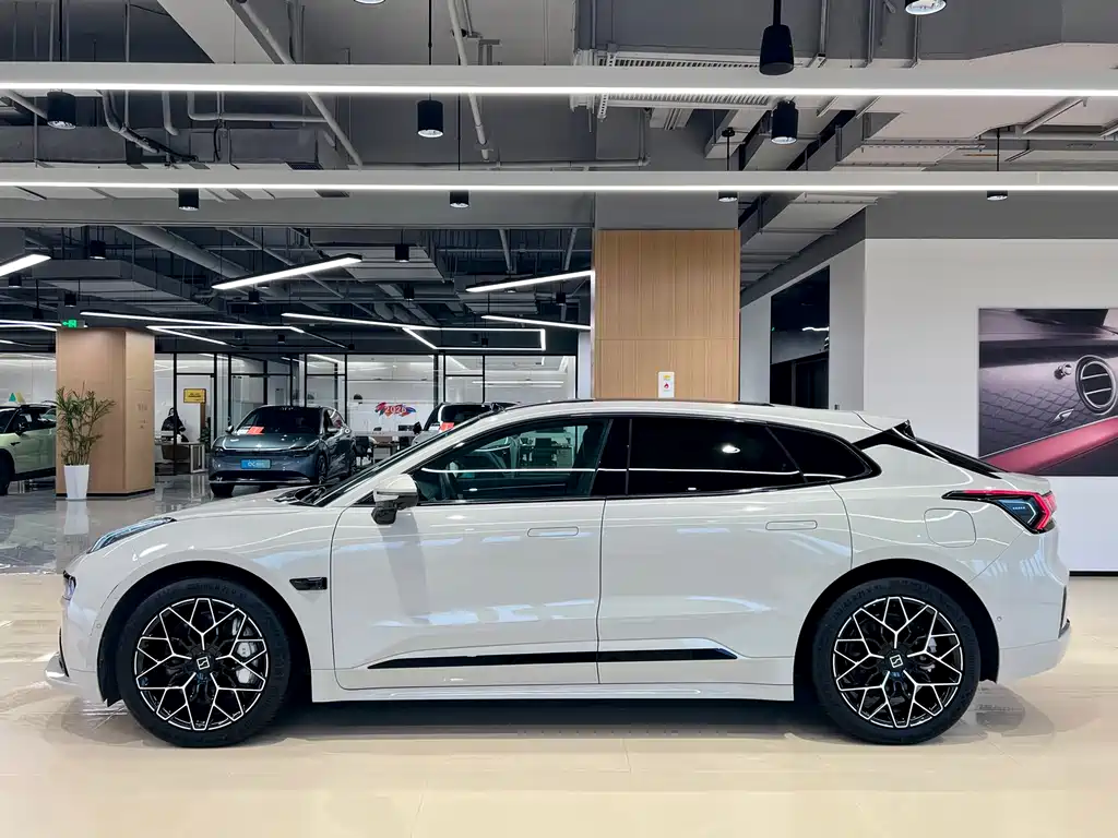 ZEEKR EXTREME KRYPTON 001