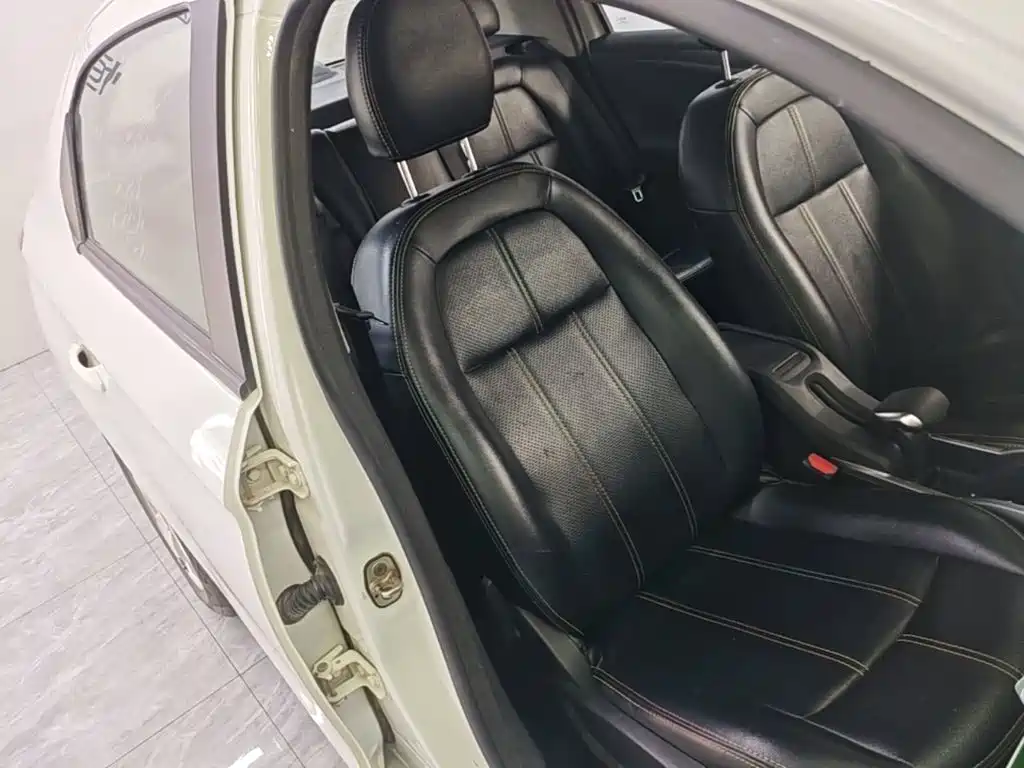 Citroen Elysee — миниатюра 25