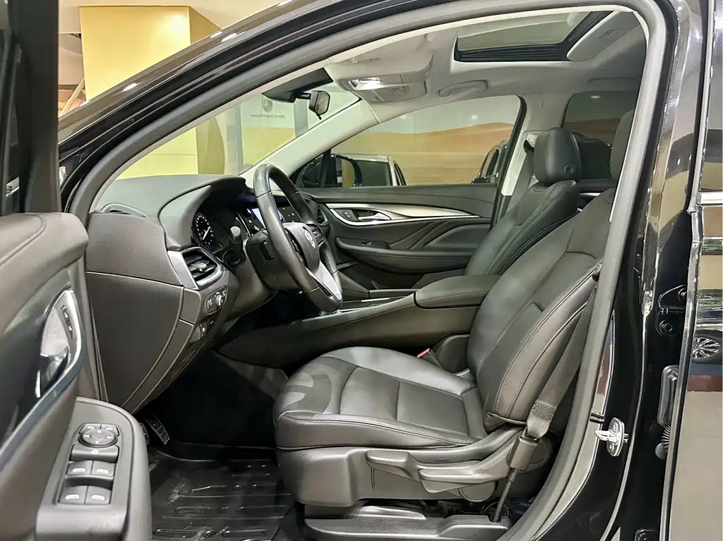 Buick Enclave — миниатюра 8