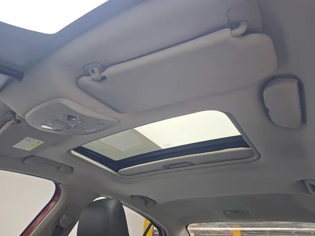 Citroen C4L — миниатюра 15