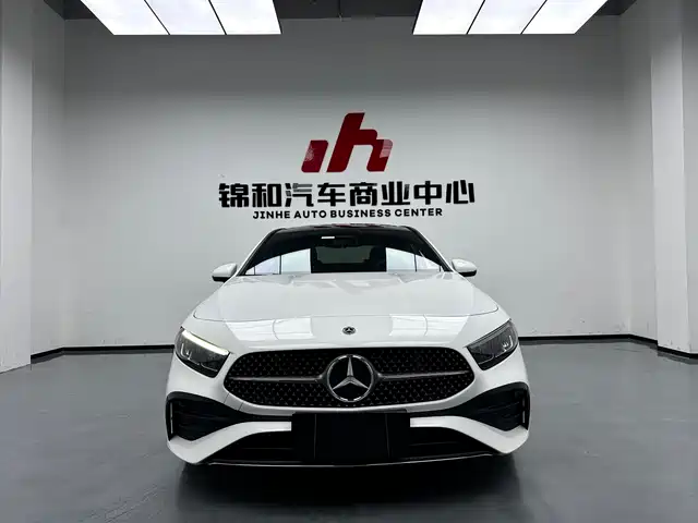 MERCEDES-BENZ  A CLASS 2024