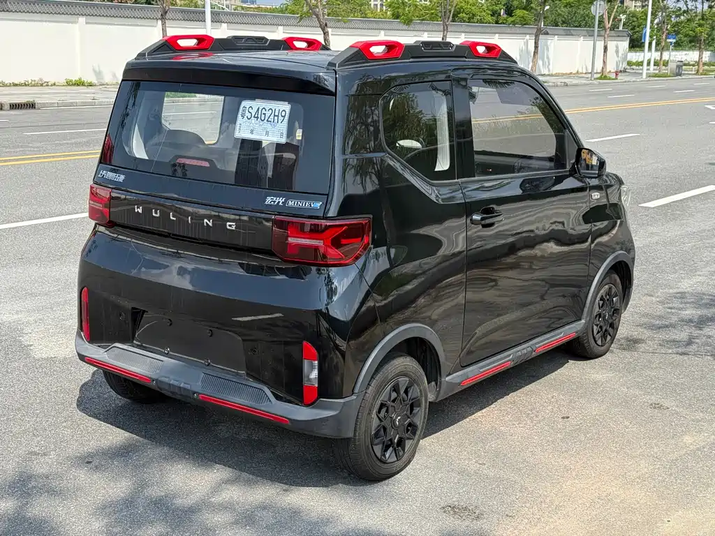 Wuling MINIEV — миниатюра 9