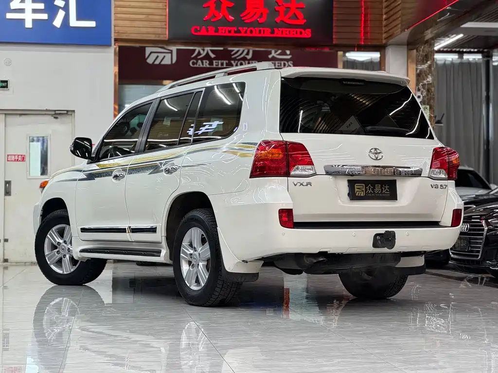 Toyota Land Cruiser 2014 5.7L