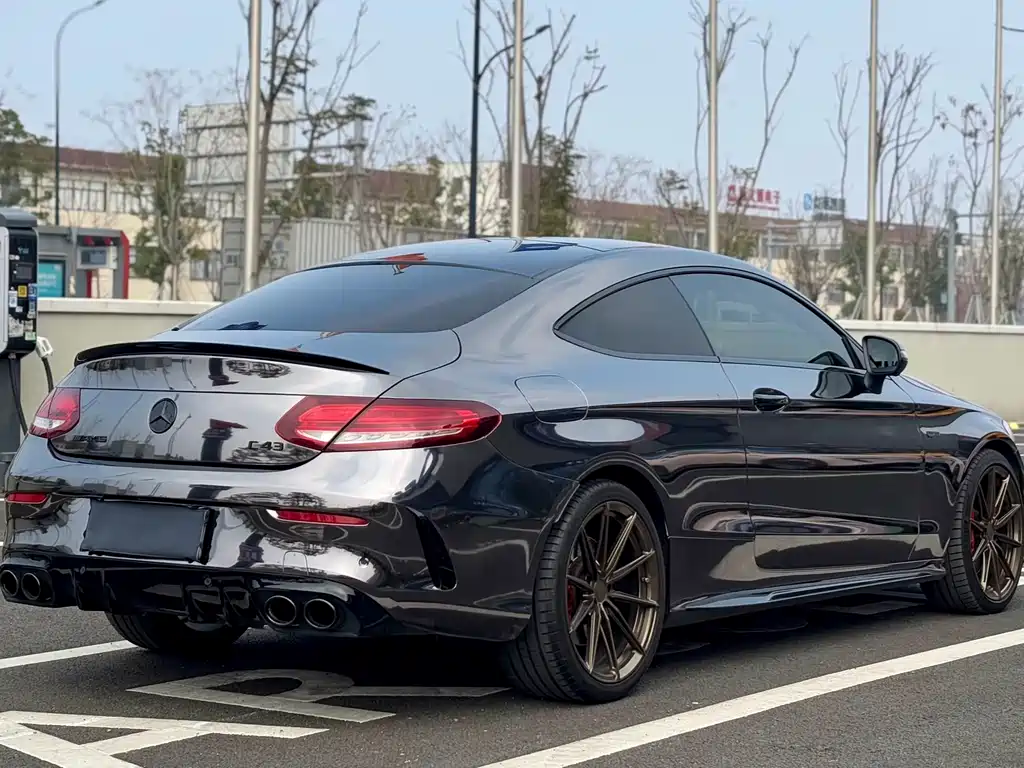 MERCEDES-BENZ C CLASS AMG