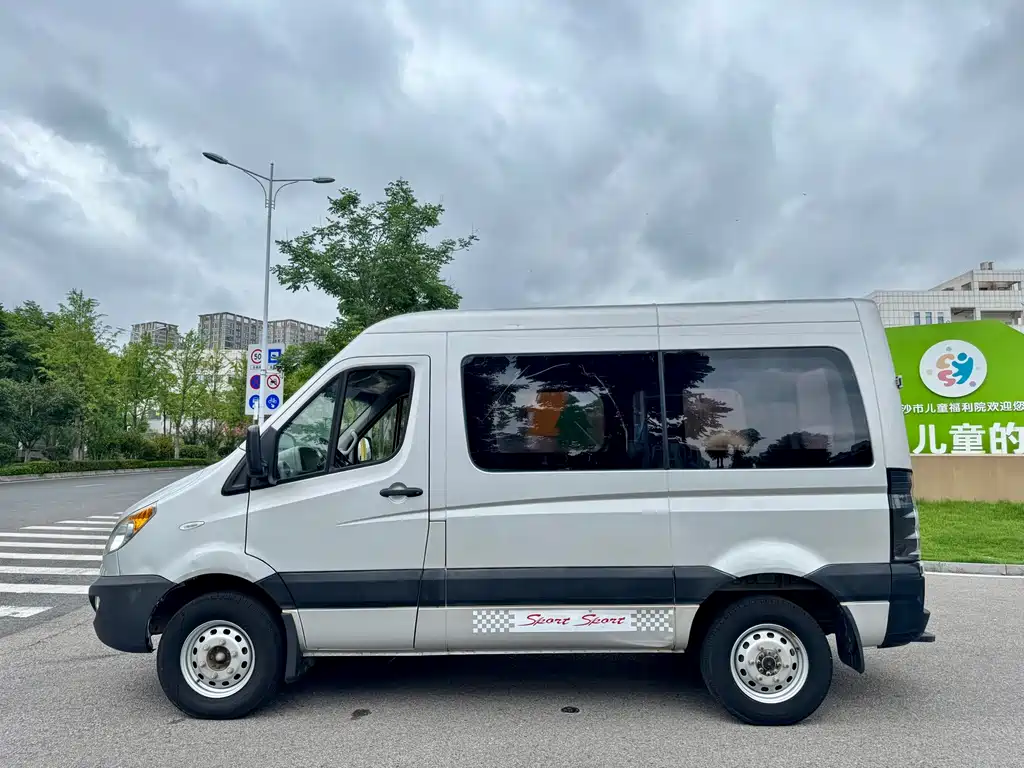JAC Xingrui — миниатюра 10