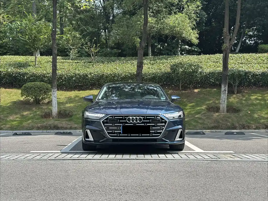 Audi A7L — миниатюра 2