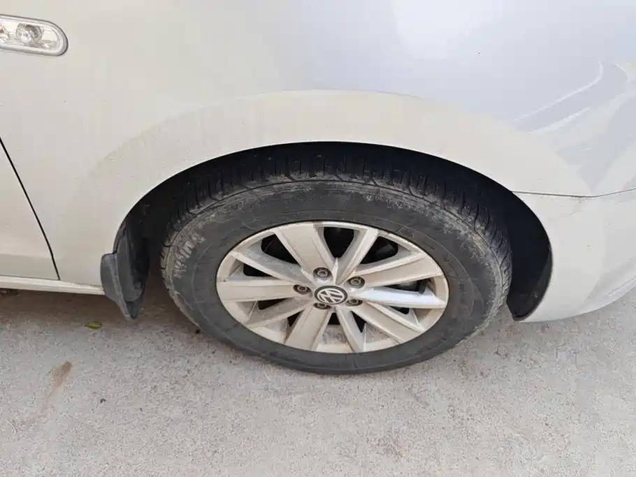 Volkswagen Jetta — миниатюра 6