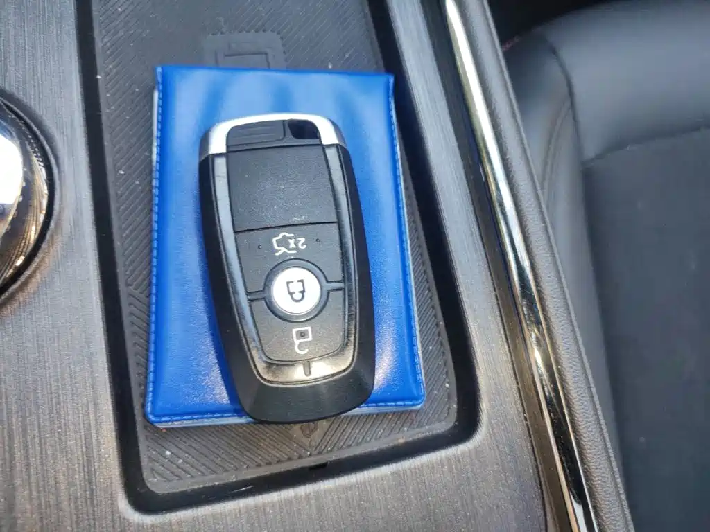 Ford Mondeo — миниатюра 9