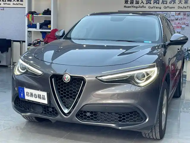 alfa-romeo stelvio