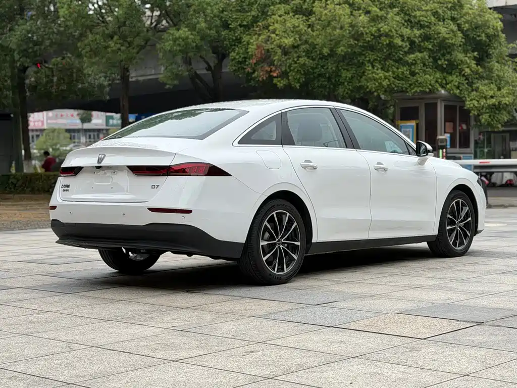 Roewe D7 — миниатюра 7