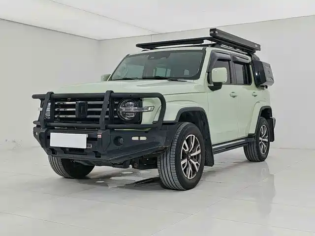 2022 TANK 300