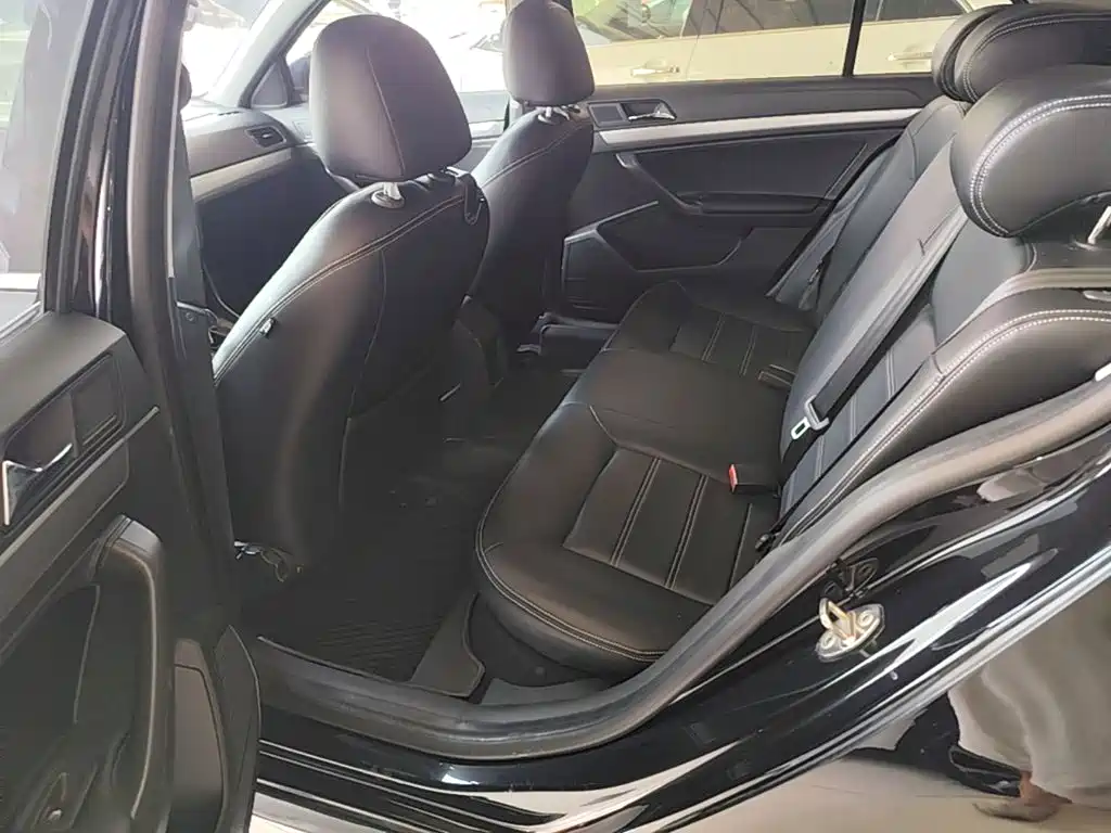 Volkswagen Lavida — миниатюра 17