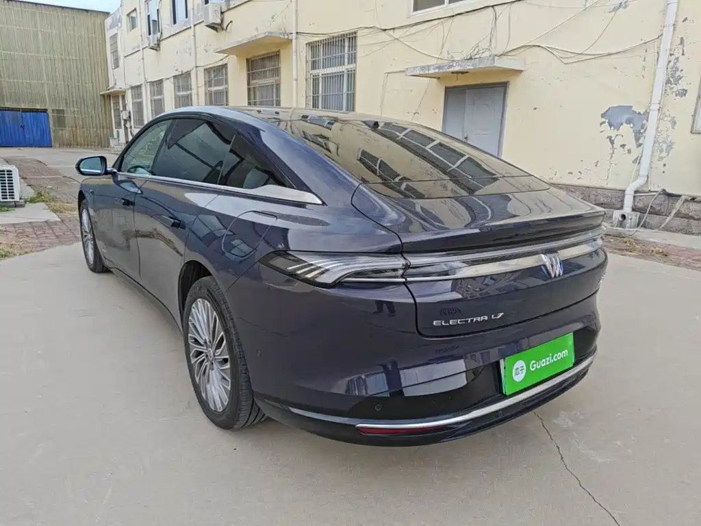 Buick Electra L7 — миниатюра 5