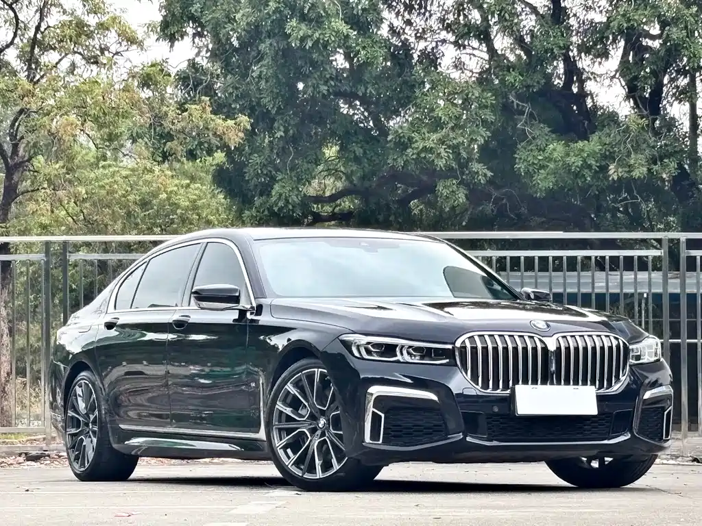 BMW 7 SERIES