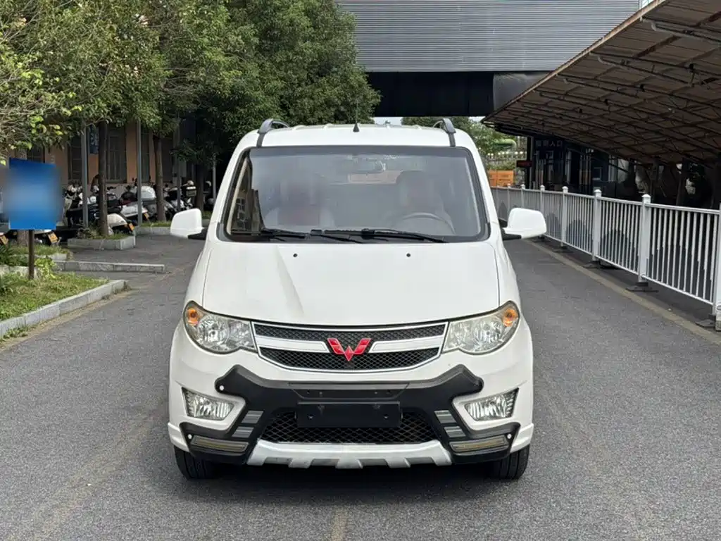 Wuling Hongguang — миниатюра 22