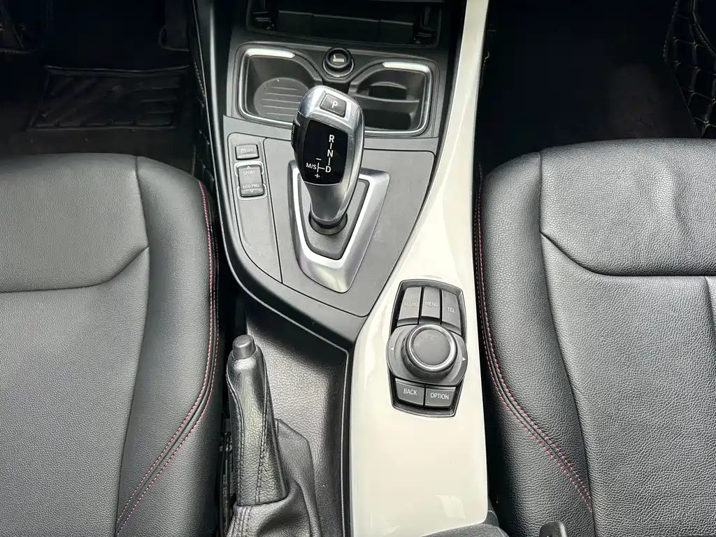 BMW 1 Series (Import) — миниатюра 14