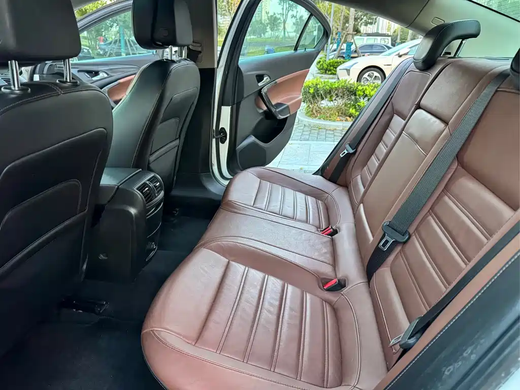 Buick Regal — миниатюра 7