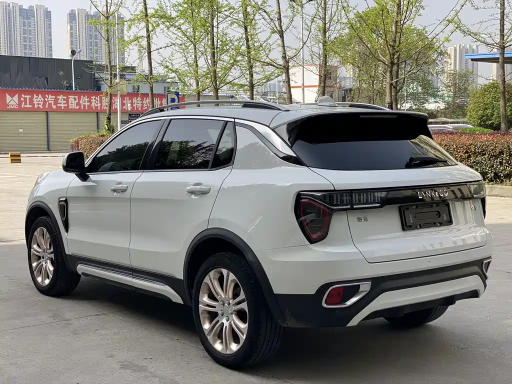 Lynk & Co 01 — миниатюра 4