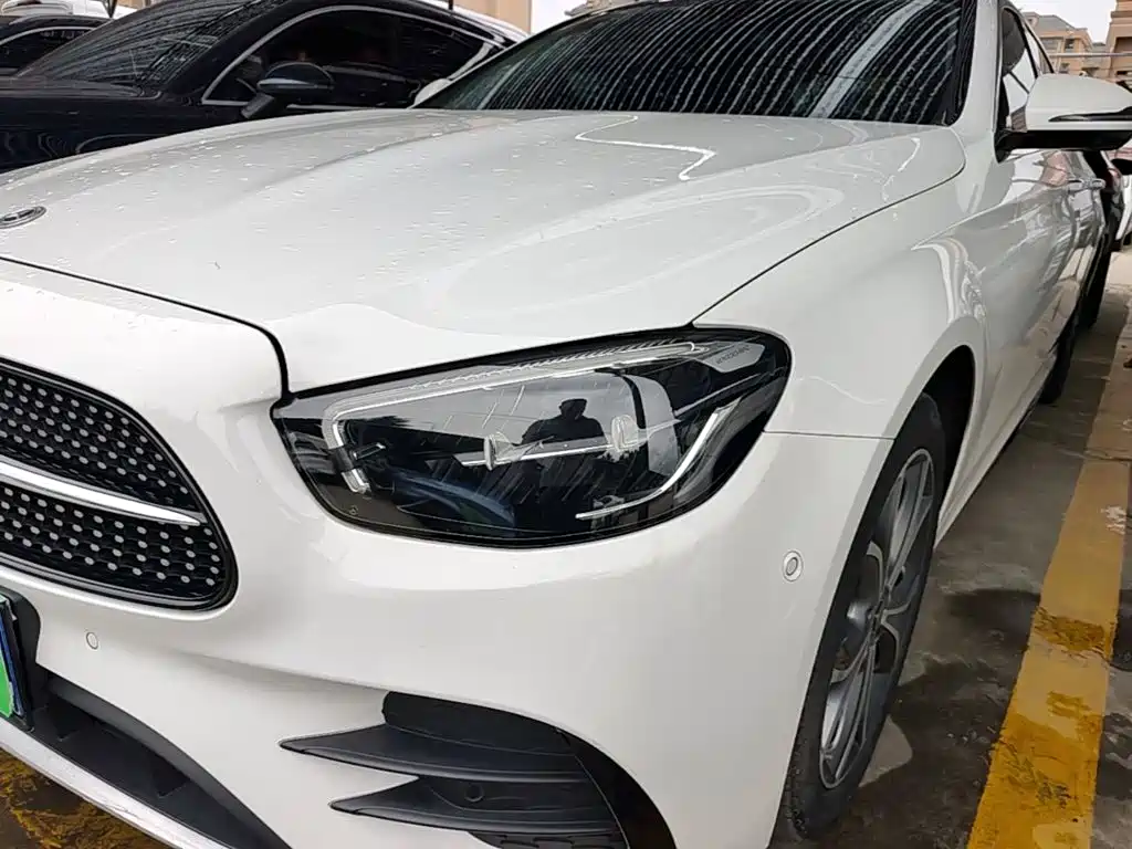 Mercedes-Benz E-Class — миниатюра 24