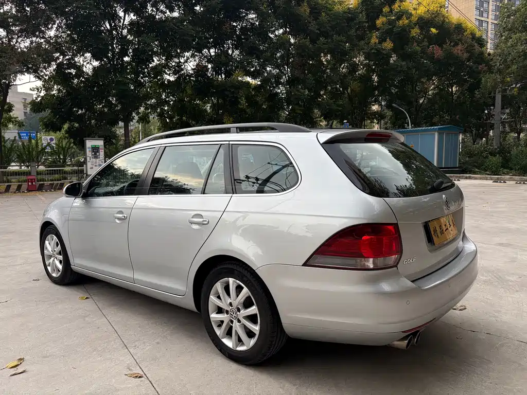 Volkswagen Golf (Import) — миниатюра 5