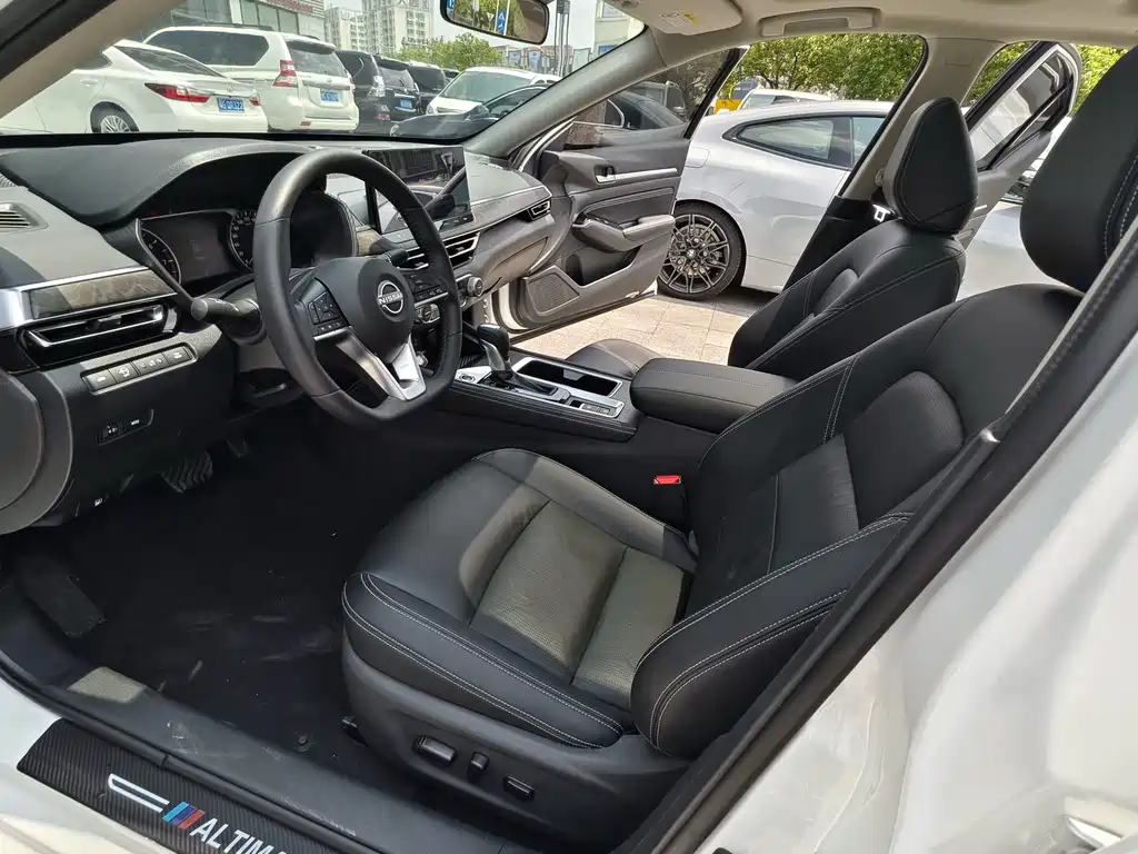 Nissan Teana — миниатюра 9