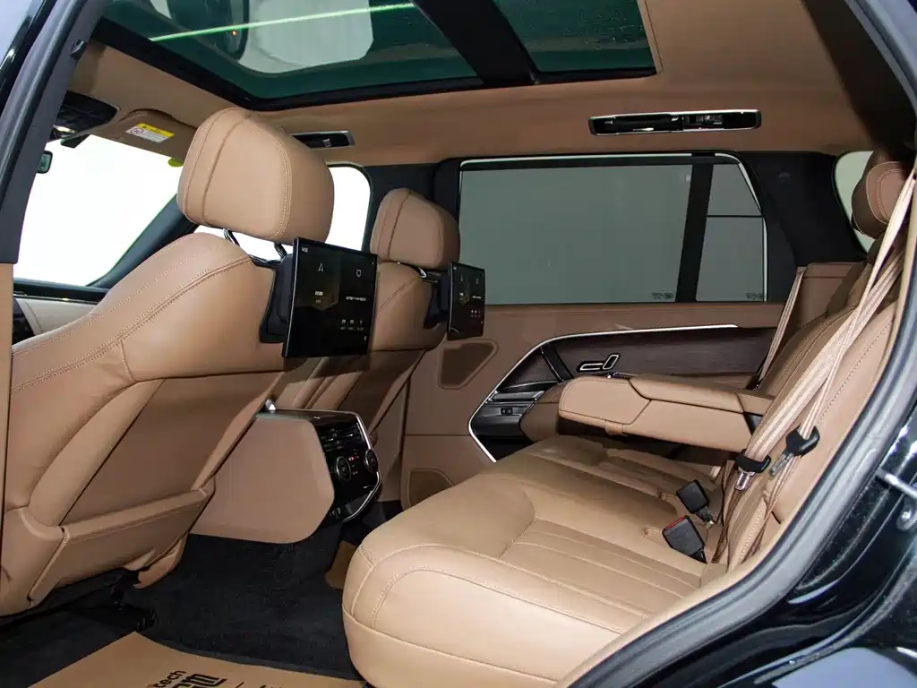 Land Rover Range Rover — миниатюра 8