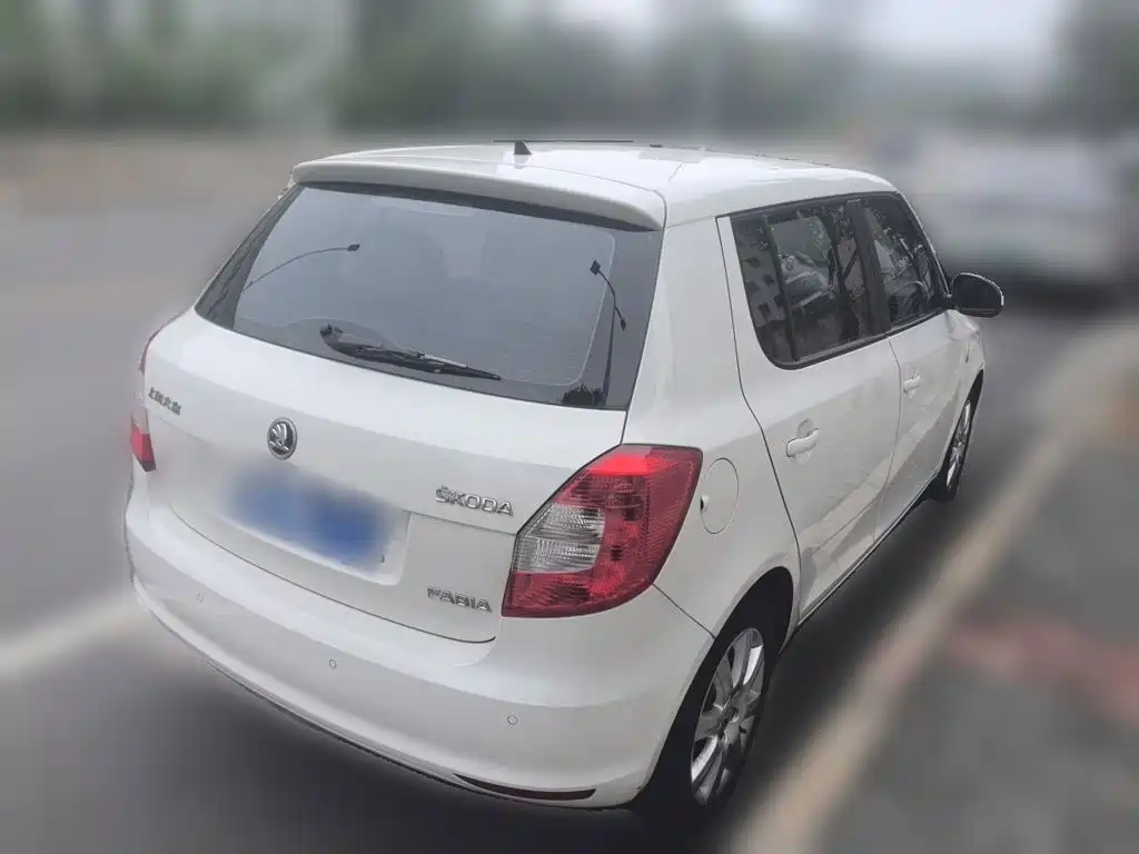 Skoda Fabia — миниатюра 4