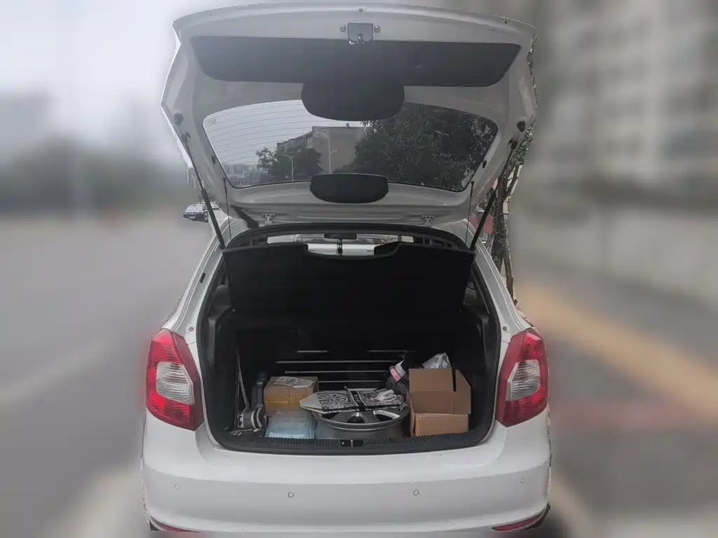 Skoda Fabia — миниатюра 15
