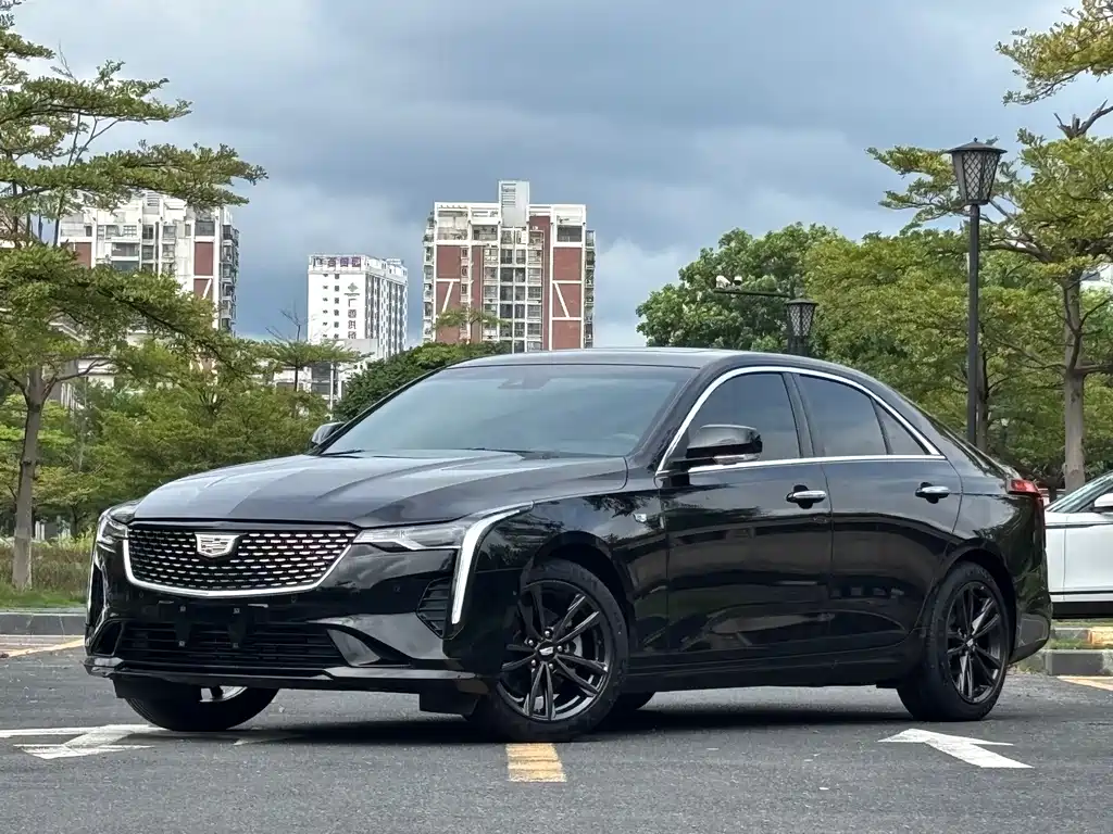 Cadillac CT4