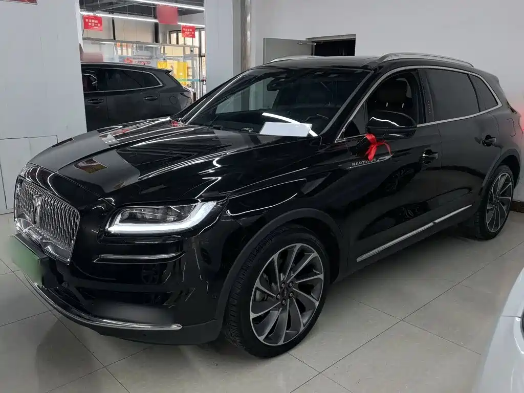 Lincoln Nautilus — миниатюра 2