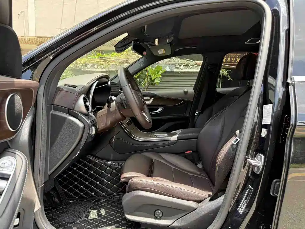 Mercedes-Benz GLC — миниатюра 8