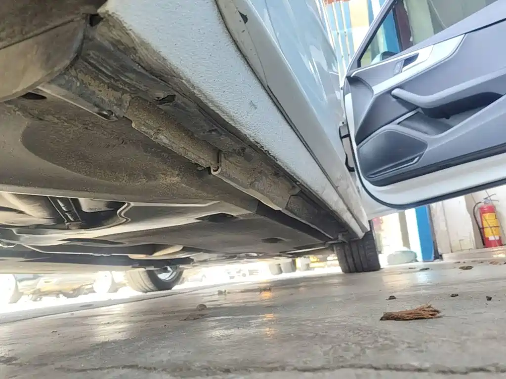 Audi A4L — миниатюра 21