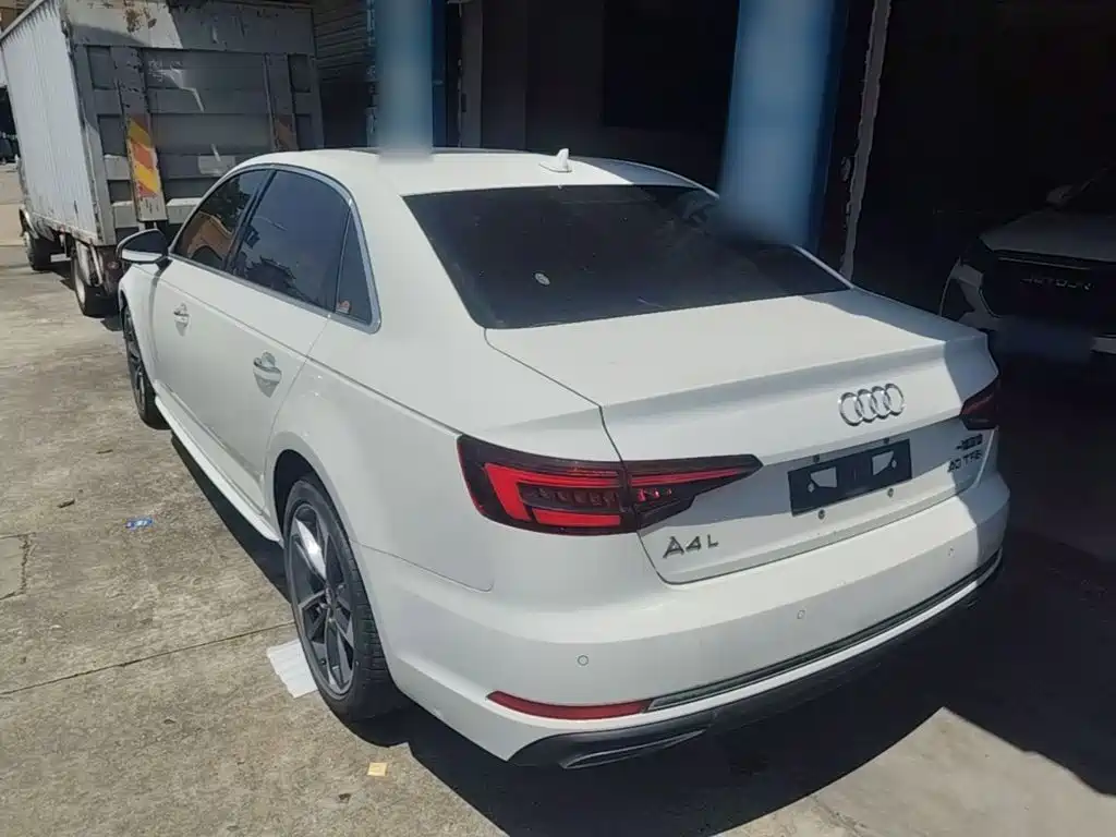 Audi A4L — миниатюра 5
