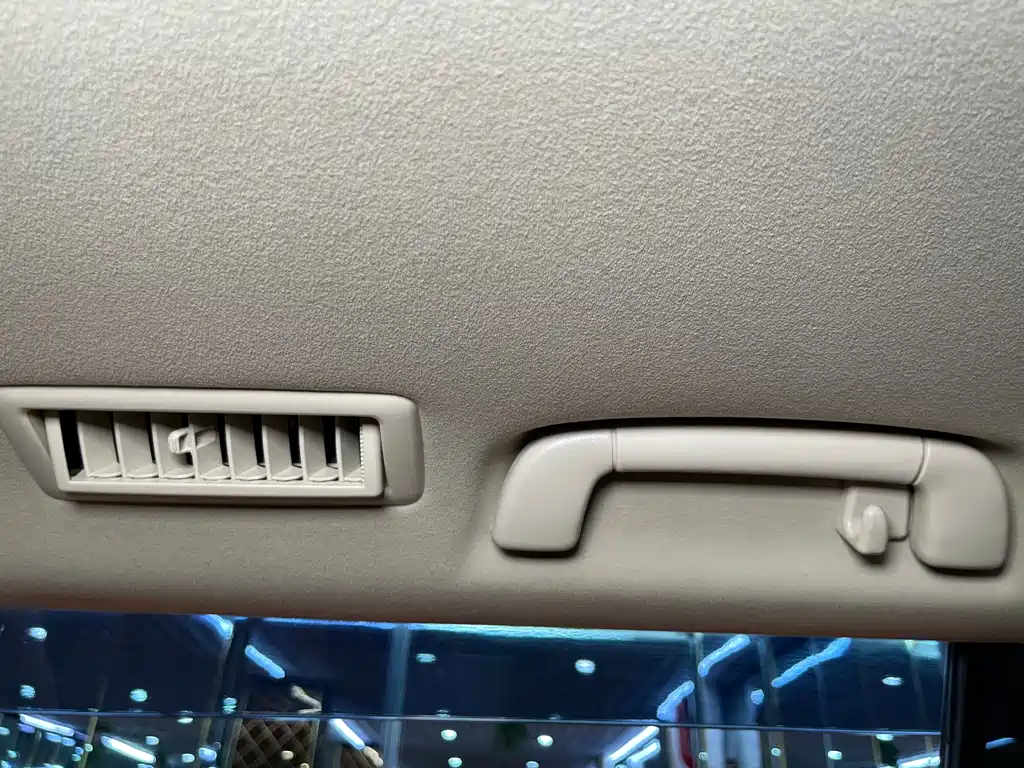 Lexus LX — миниатюра 11
