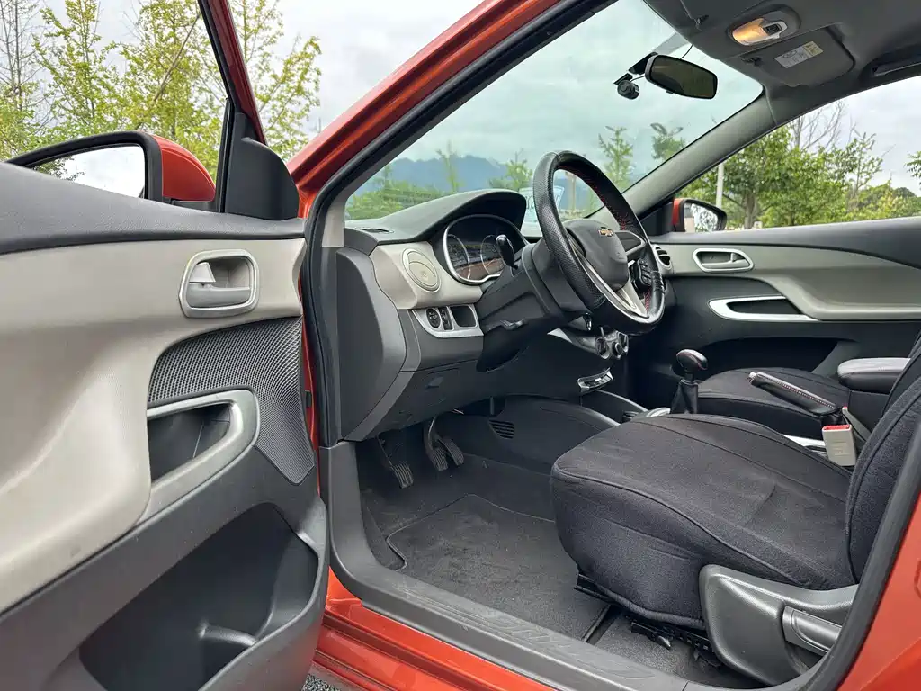 Chevrolet Sail — миниатюра 6
